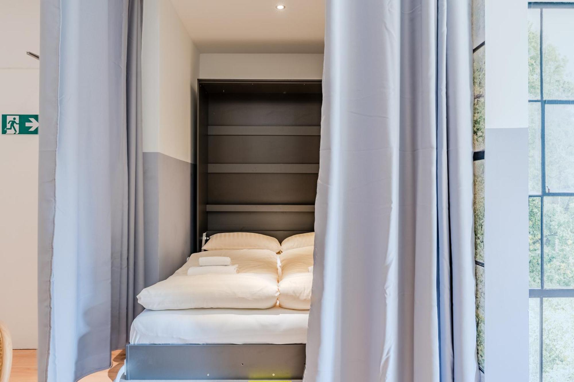 Iconic Characters Apartment Berlin